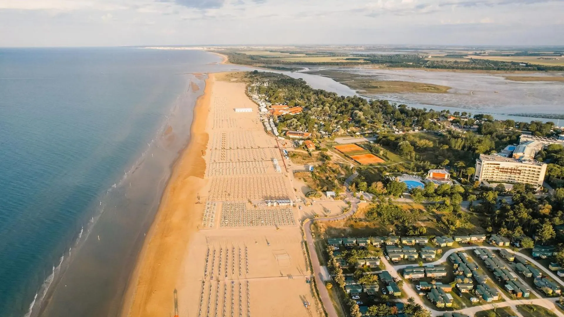 Comfortable Flat Next To The Beach - Beahost Bibione 0*,  Italy